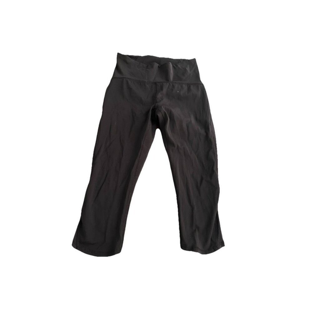 Women’s Lululemon Black Cropped Leggings Size 6
